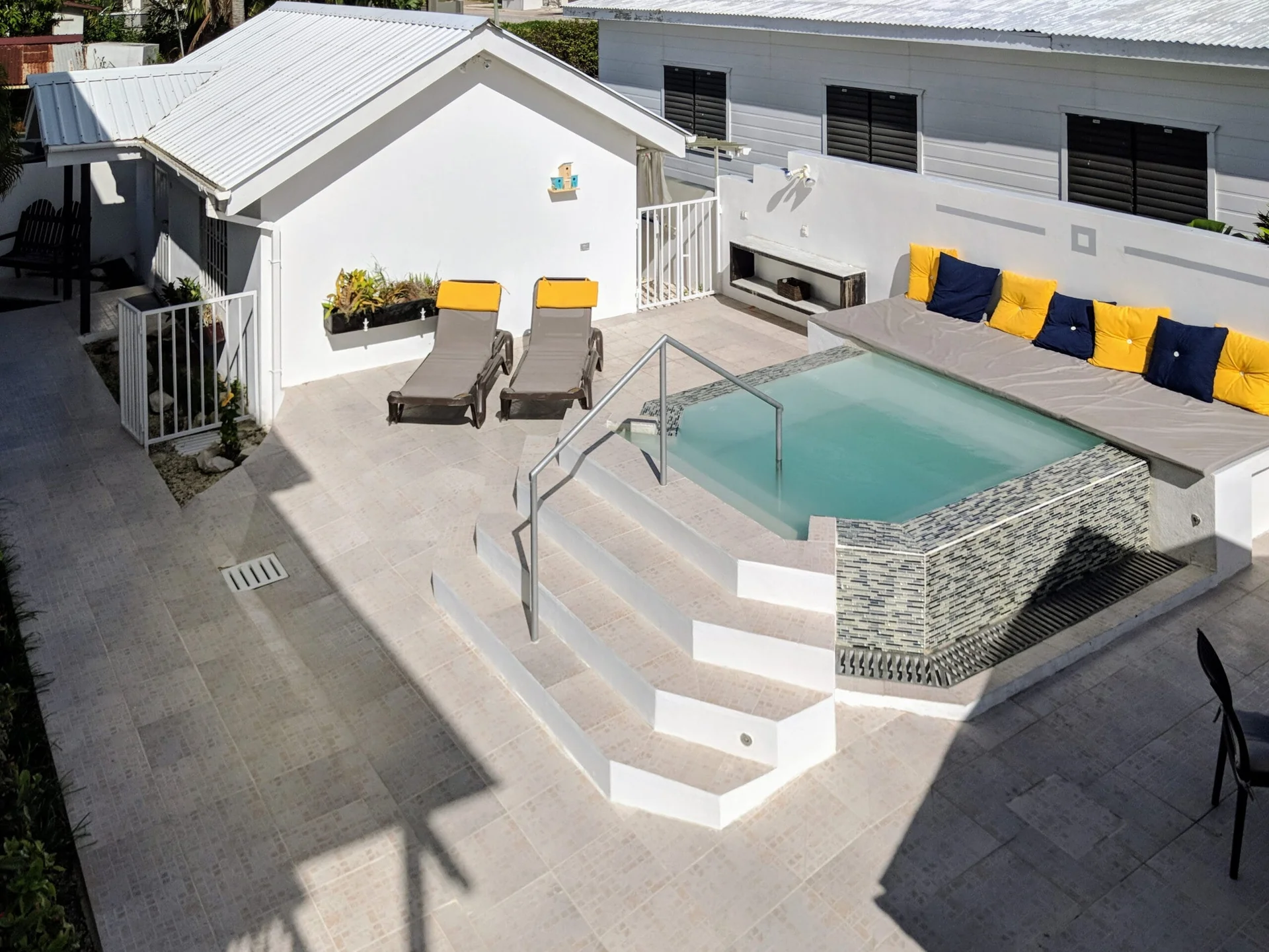 Villa Boscardi, Belize City
