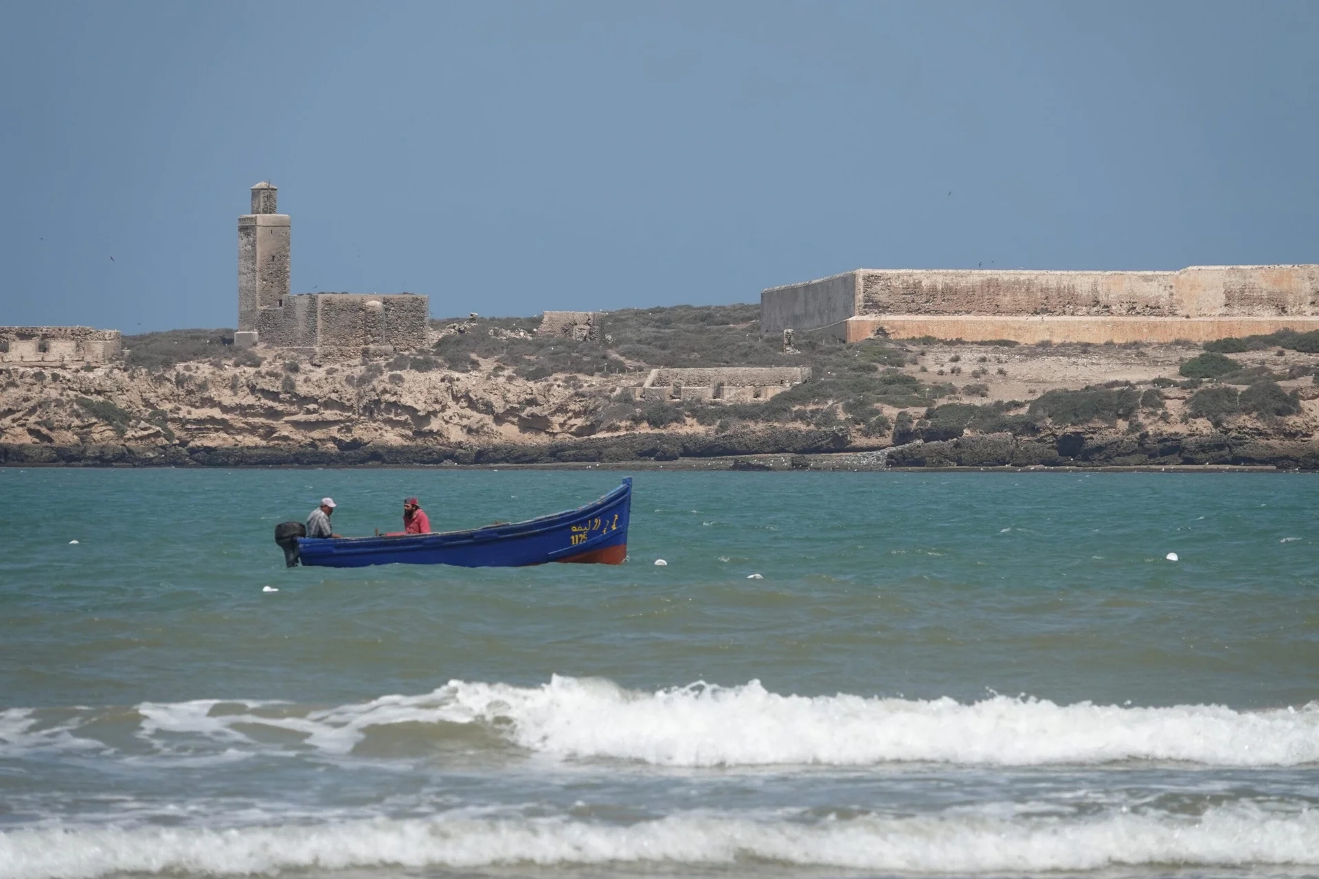 Vue de l'île de Mogador depuis la plage d'Essaouira