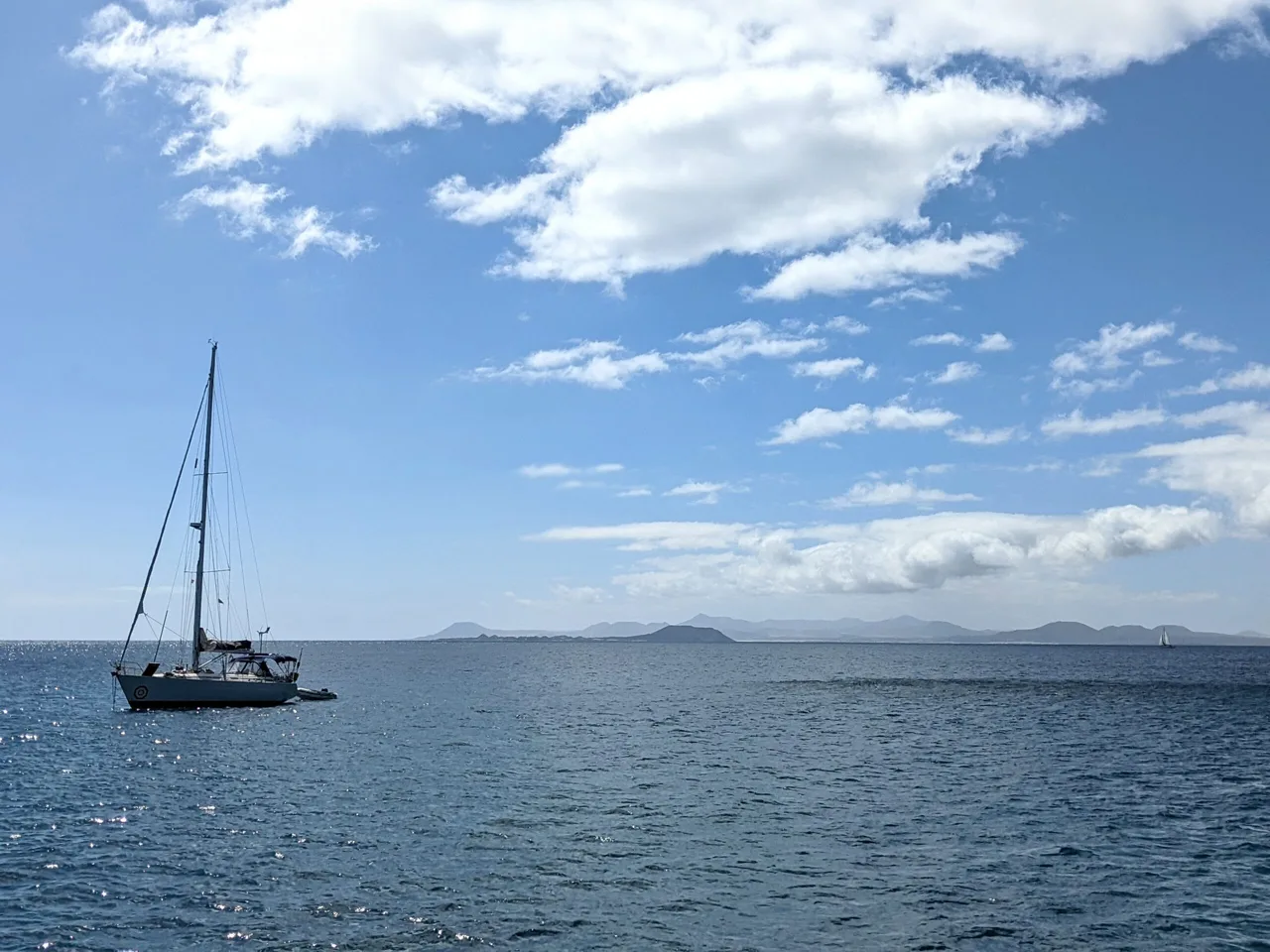 Vue sur Fuerteventura depuis le bateau
