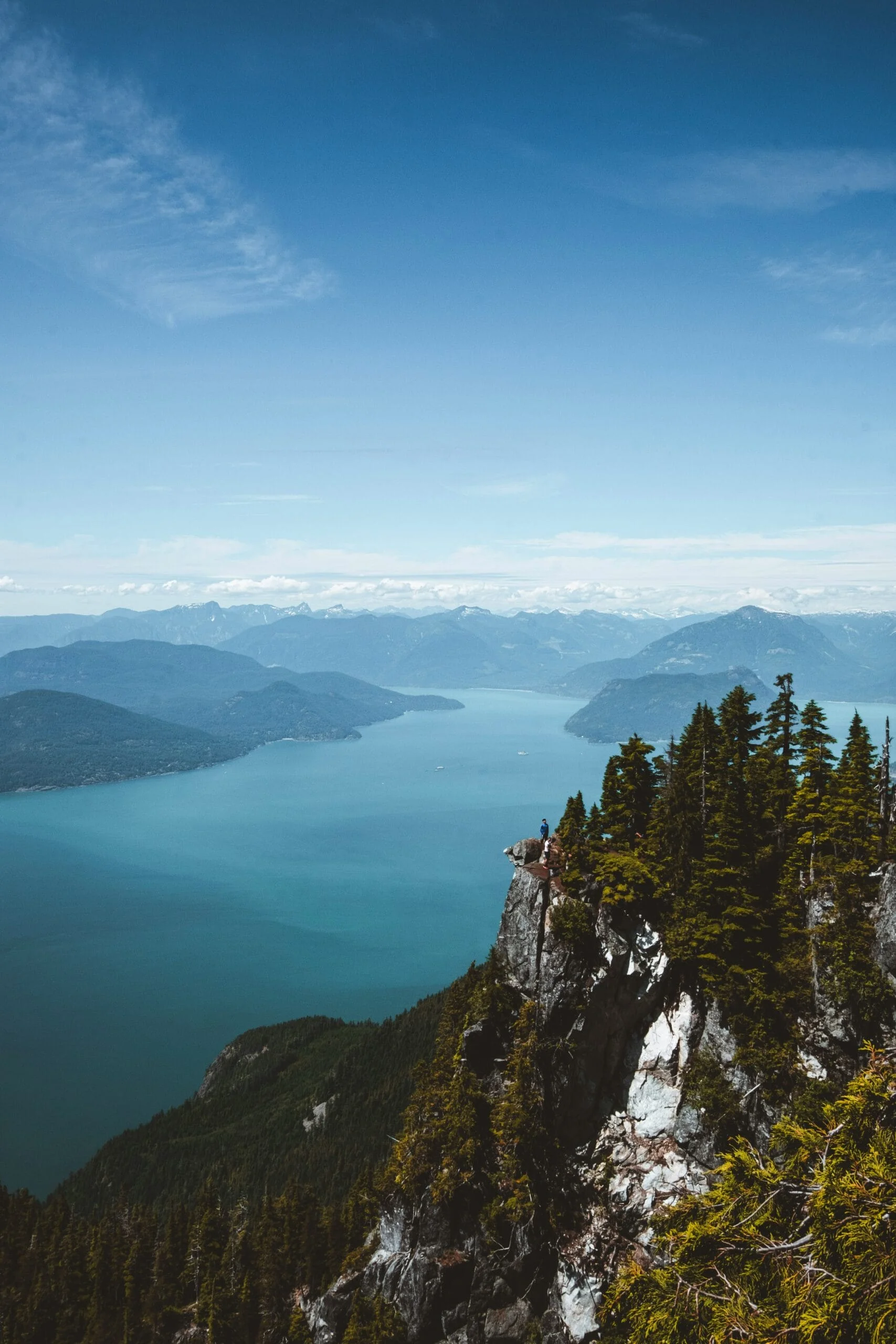 SEUL-AU-MONDE-LAC-scaled.jpg