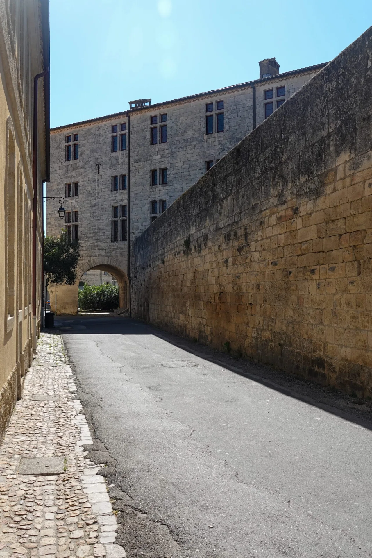 Aigues-Mortes-Camargue-15-scaled.jpg
