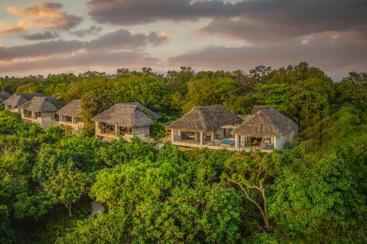 manta_family_villa_and_seafrontvillas_aerial.jpg