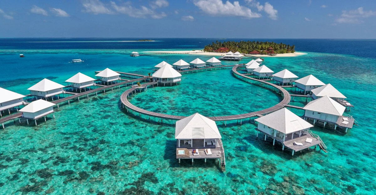 Diamonds-Thudufushi-2.jpg