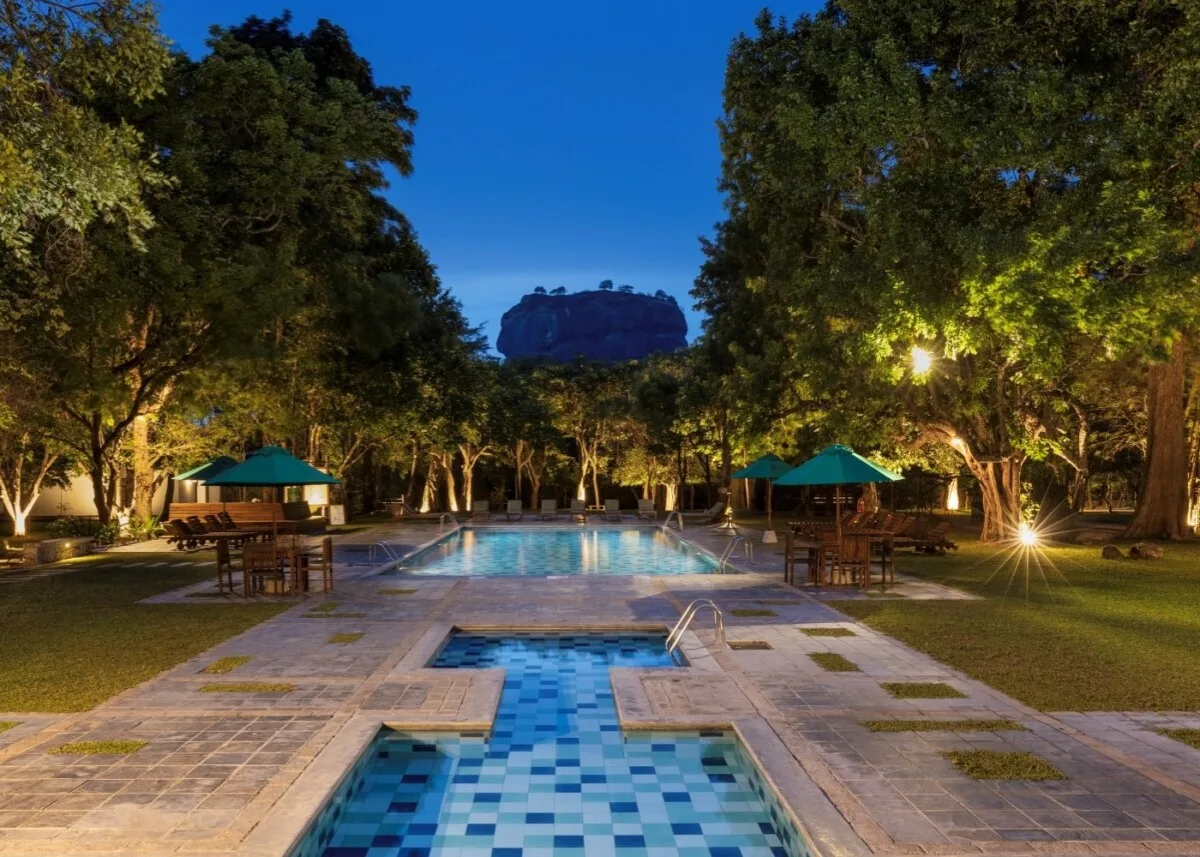 Hotel-Sigiriya.jpg