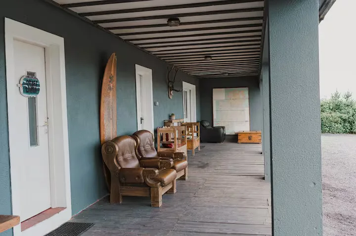 Killeen-Beach-Lodge-2.avif