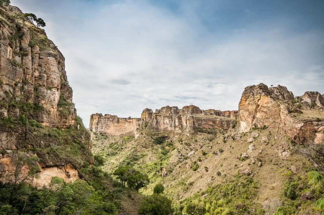 panorama-rochers-isalo.webp