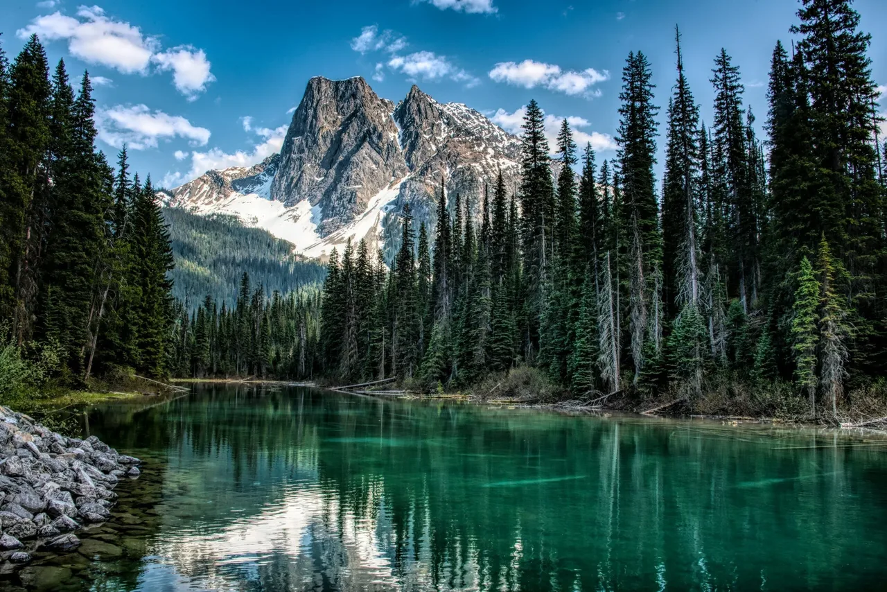 destinations/ouest-canadien.webp